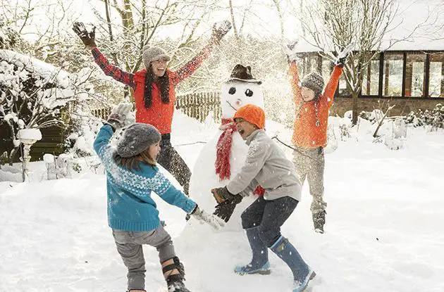 How to Keep Kids Active and Healthy in the Winter