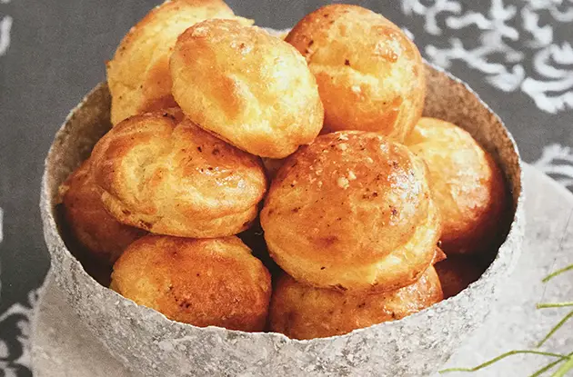 Gougères au Fromage (Cheese Puffs) Recipe