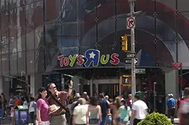 Toys “R” Us Times Square Will Close Its Doors This Month