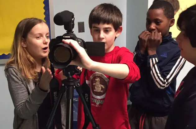 Mr. and Mrs. Met help put smiles on faces of Flushing YMCA summer campers –