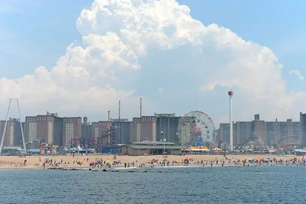 Luna Park On Coney Island Will Start The Season With Free Admission This Weekend Nymetroparents