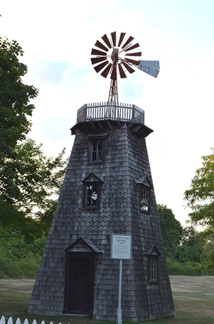 american farm windmill at islip grange