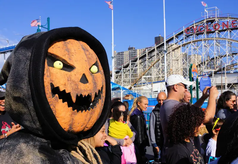 win tickets to halloween harvest at luna park coney island