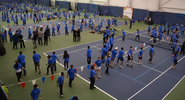 nyc tennis players set guinness world record for largest ...
