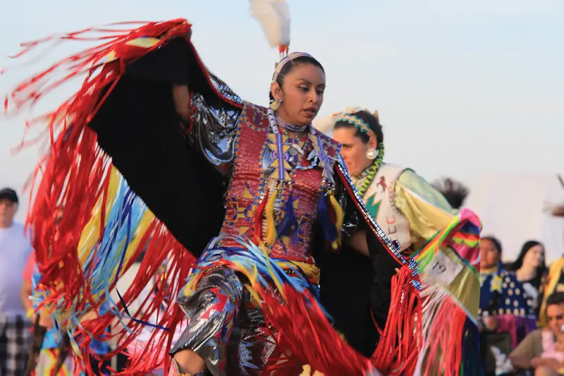 pow wow dancer